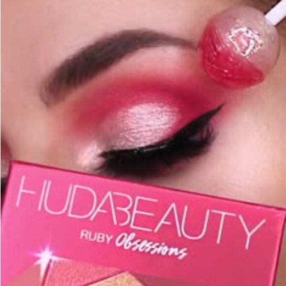 HUDA BEAUTY RUBY Obsession Eyeshadow Palette ~Raspberrry & Rose Gold NIP 10g - Picture 6 of 16